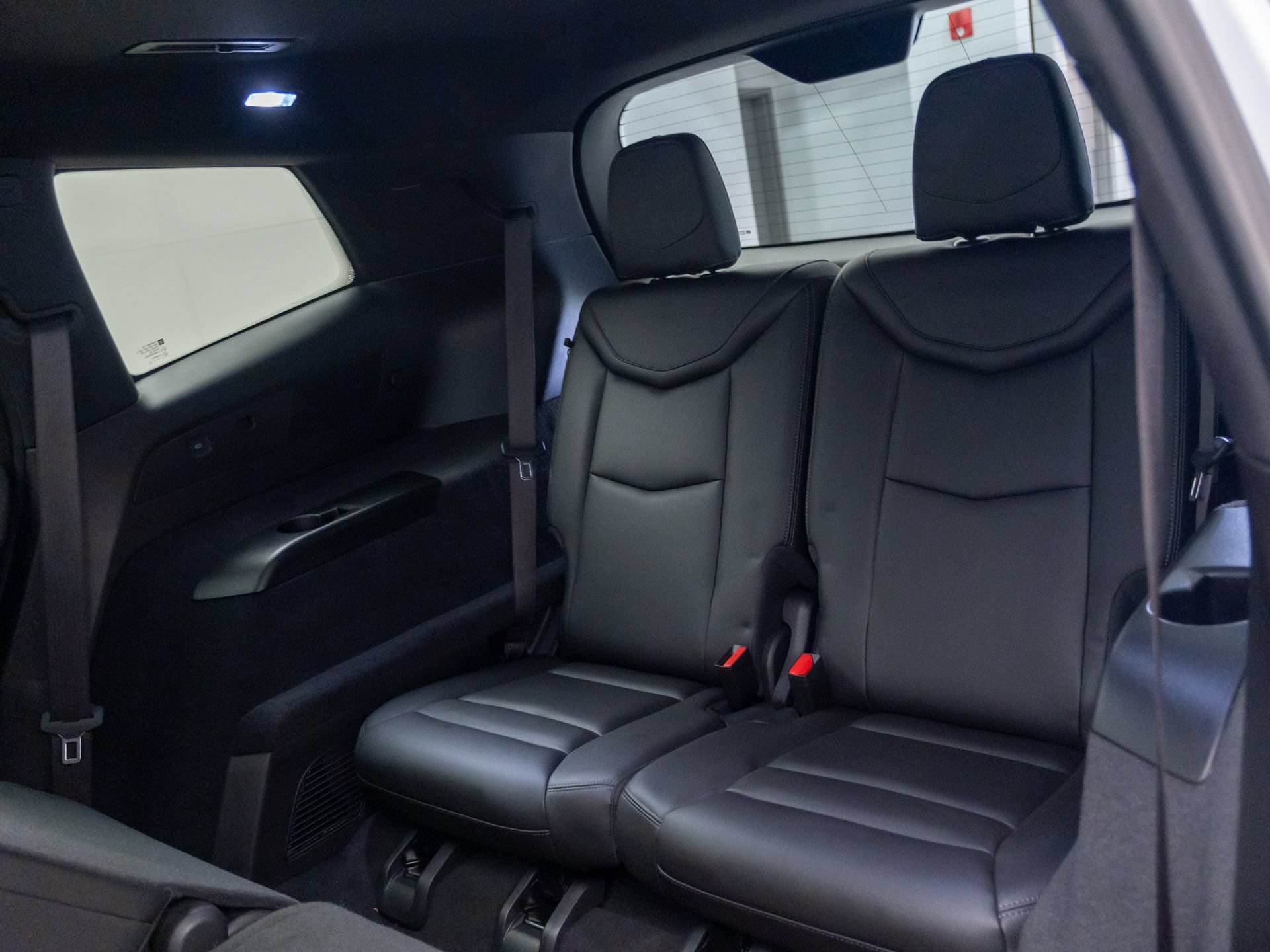 Used 2024 Cadillac XT6 Luxury w/ LPO, Floor Liner Package AWD/4WD image 37