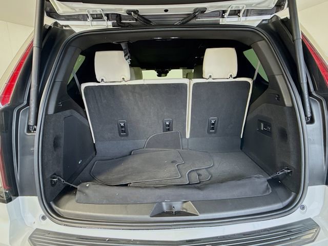 Used 2022 Cadillac Escalade Sport w/ Touring Package RWD image 28