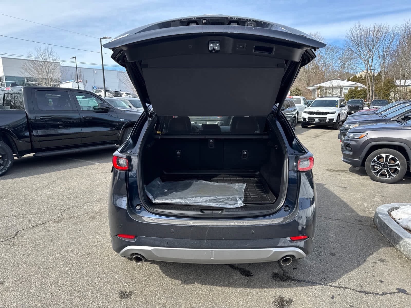 Used 2025 MAZDA CX-5 Signature image 38