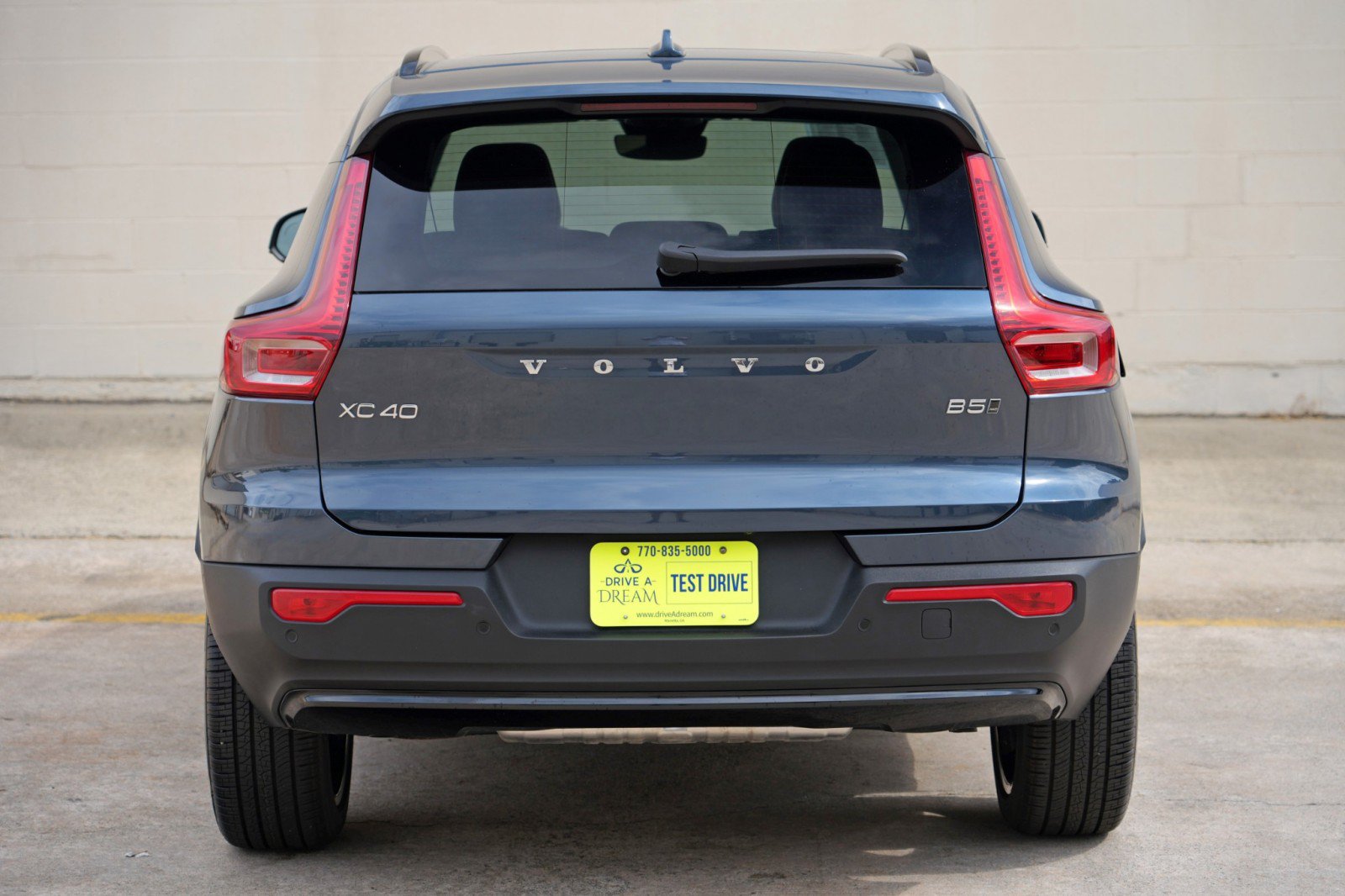 Used 2026 Volvo XC40 B5 Ultra w/ Climate Package AWD/4WD image 53