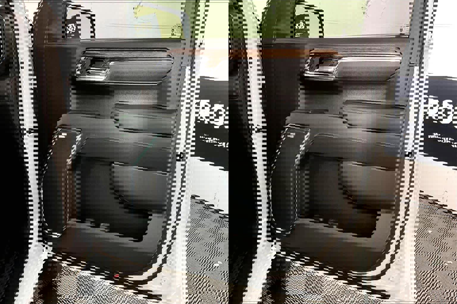 Used 2025 GMC Sierra 1500 Elevation w/ Preferred Package image 22