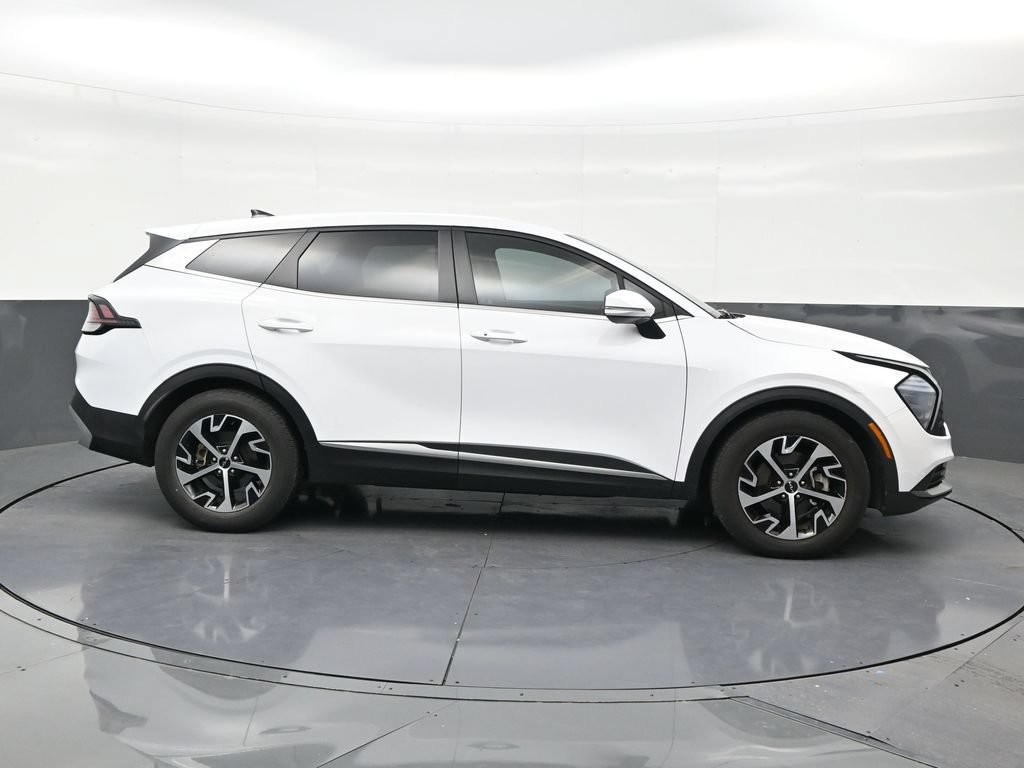 Used 2024 Kia Sportage EX FWD image 6