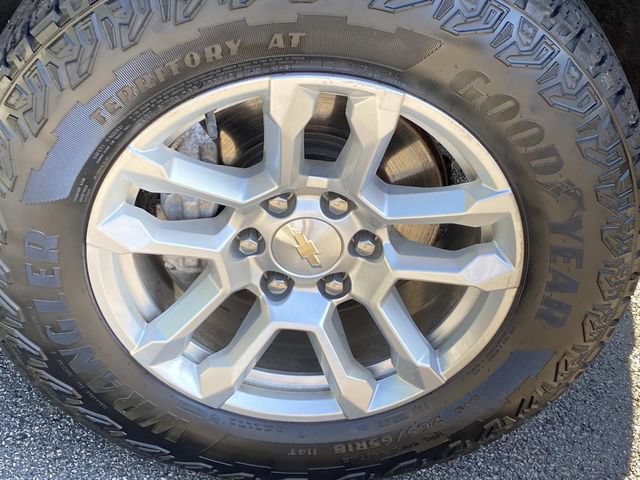 Used 2023 Chevrolet Silverado 1500 LT w/ Protection Package AWD/4WD image 27