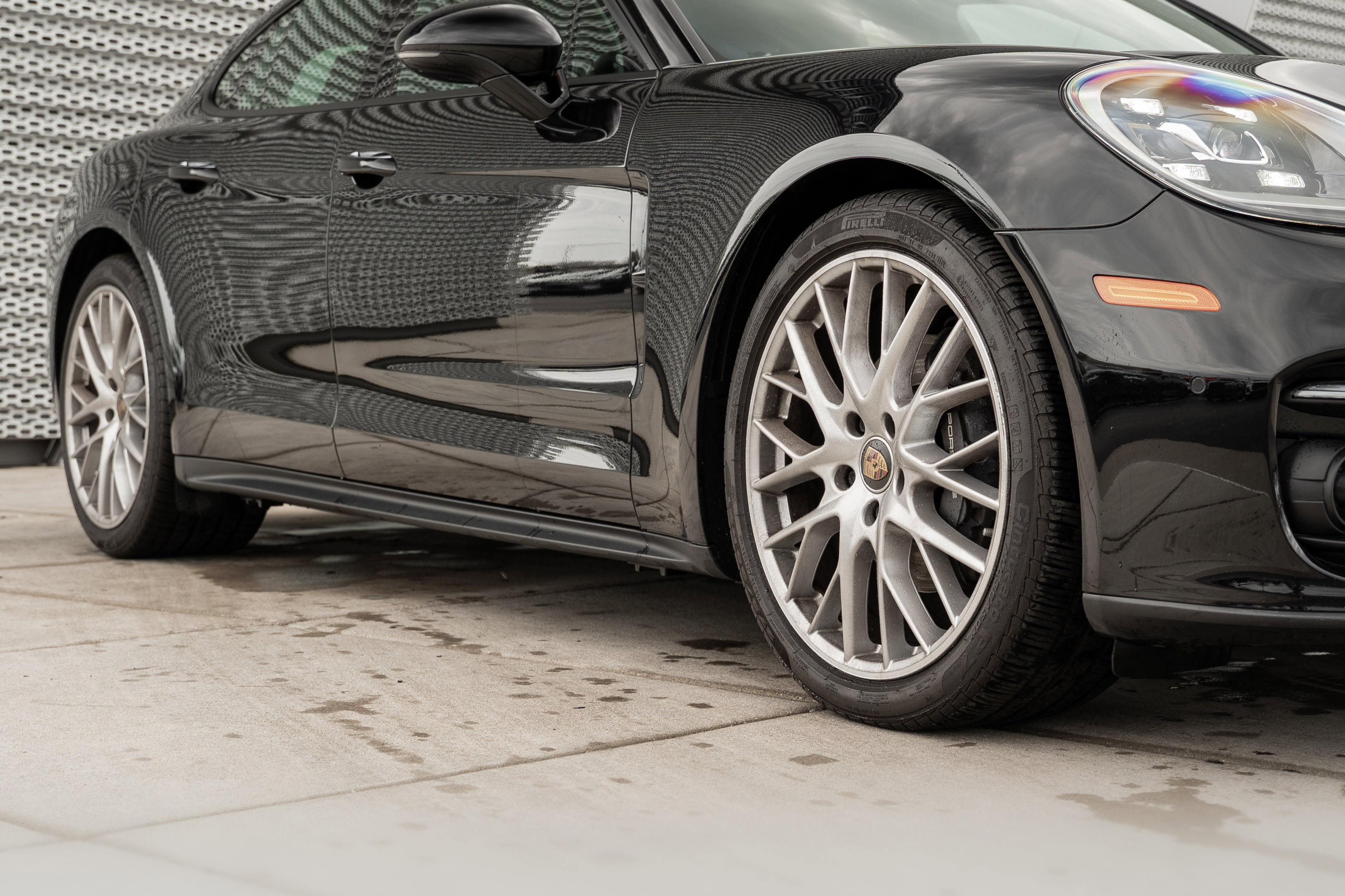 Used 2023 Porsche Panamera 4 image 54