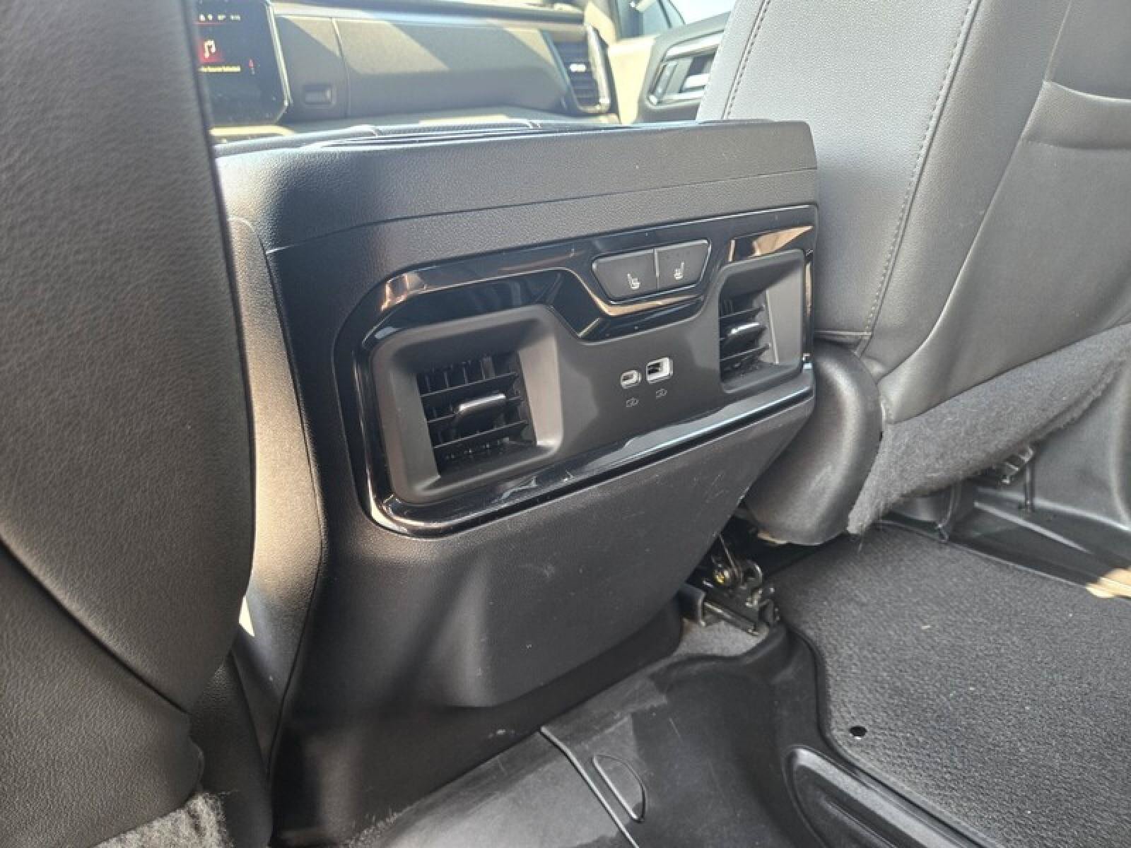 Used 2022 GMC Sierra 1500 AT4 w/ AT4 Premium Package AWD/4WD image 26