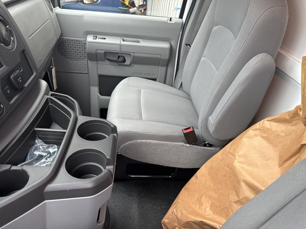 New 2026 Ford E-350 and Econoline 350 Super Duty w/ Power Equipment Group RWD image 40