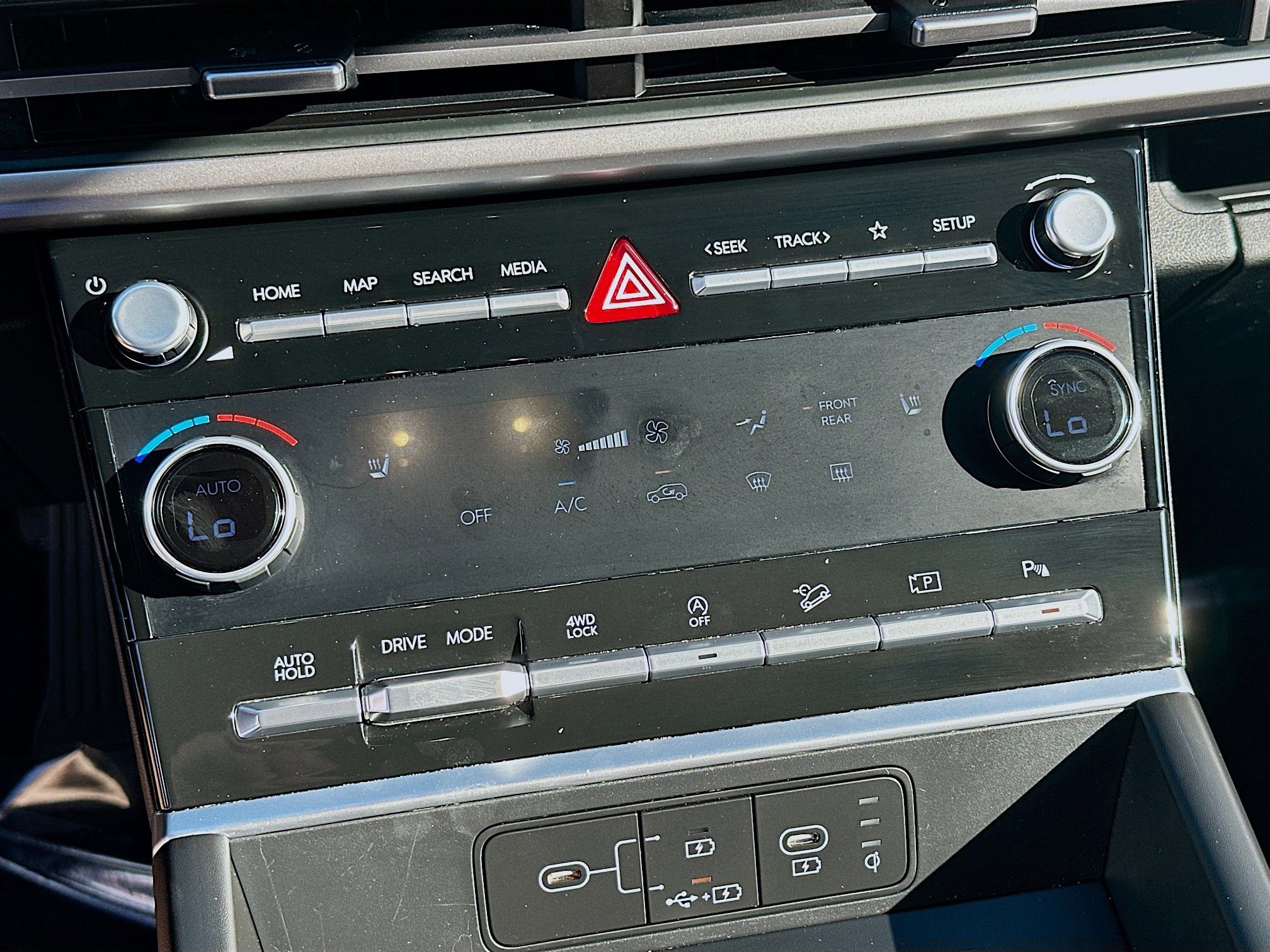 Used 2024 Hyundai Santa Fe XRT image 13