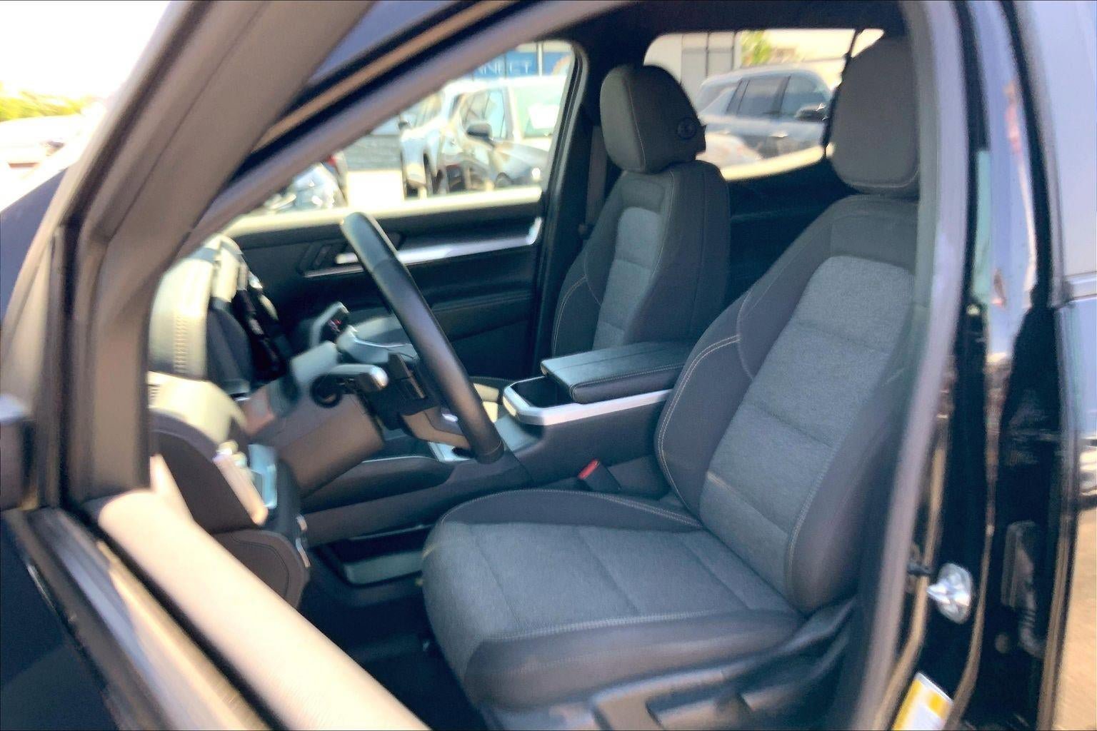 Used 2025 GMC Terrain Elevation AWD/4WD image 21