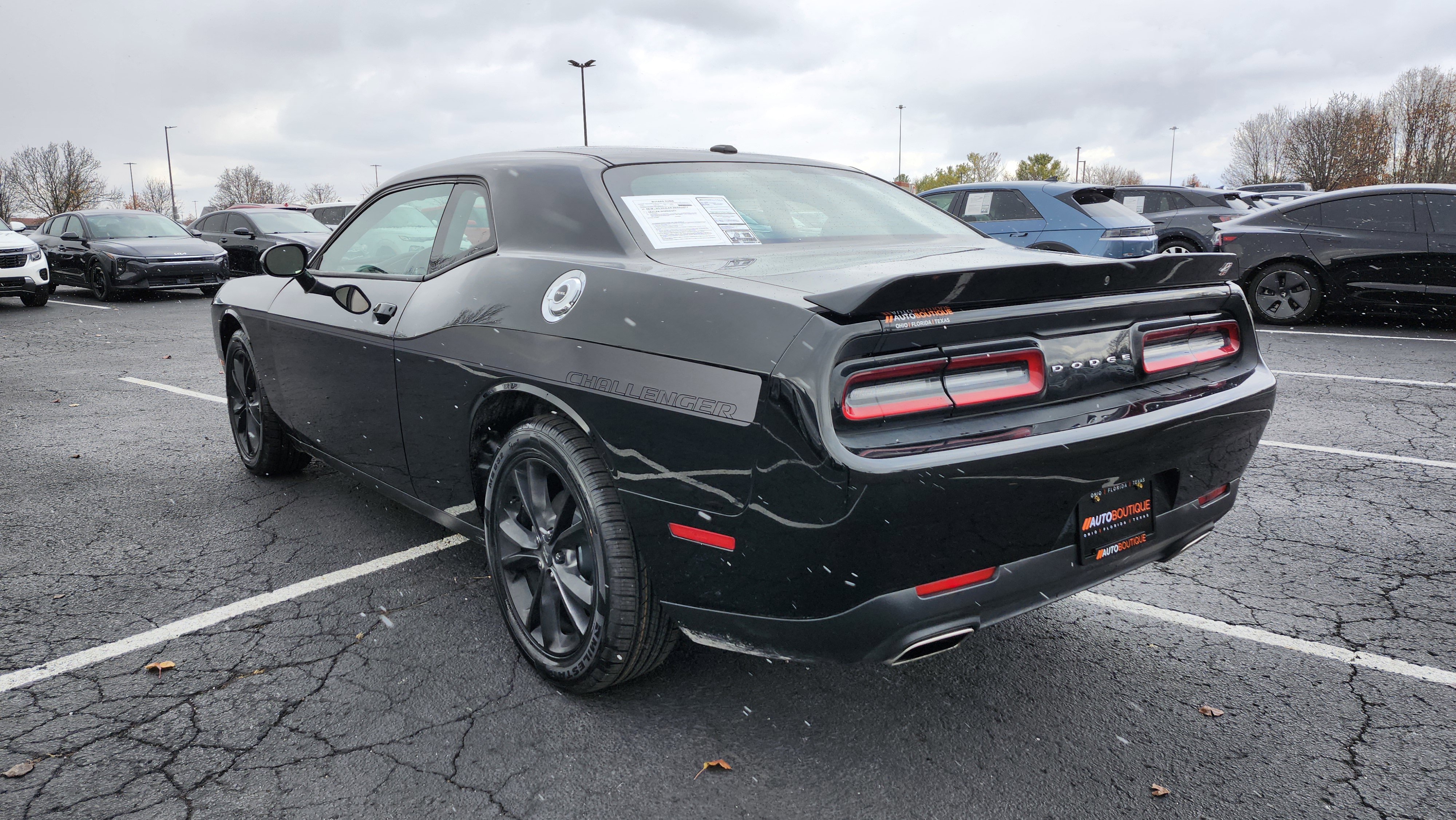 Used 2021 Dodge Challenger SXT image 13