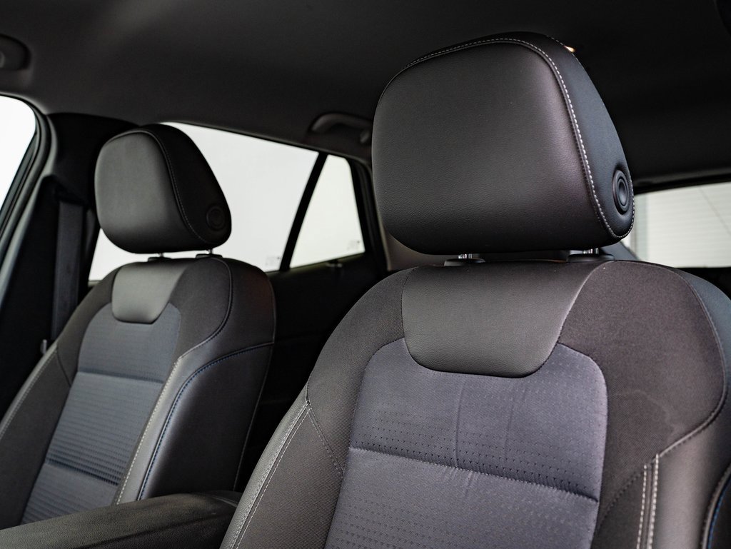 Used 2024 Chevrolet Trax LT w/ Driver Confidence Package image 18