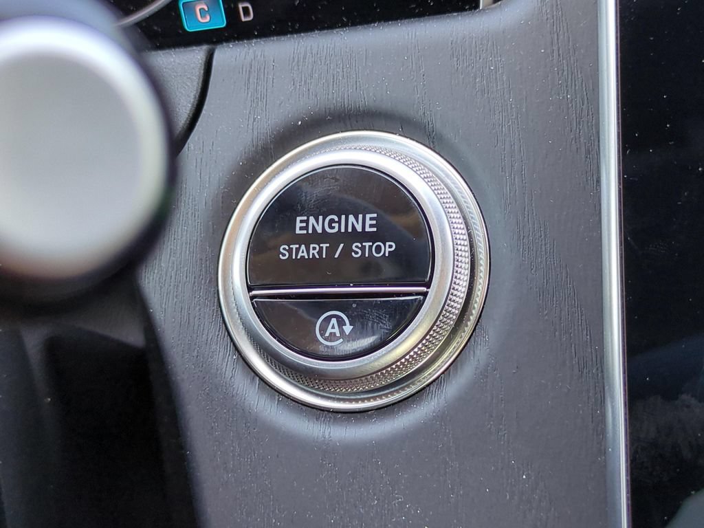 Used 2025 Mercedes-Benz E 350 Sedan image 23