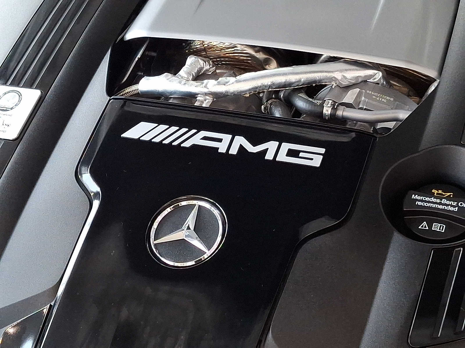Used 2025 Mercedes-Benz SL 63 AMG S e Performance 4MATIC image 28