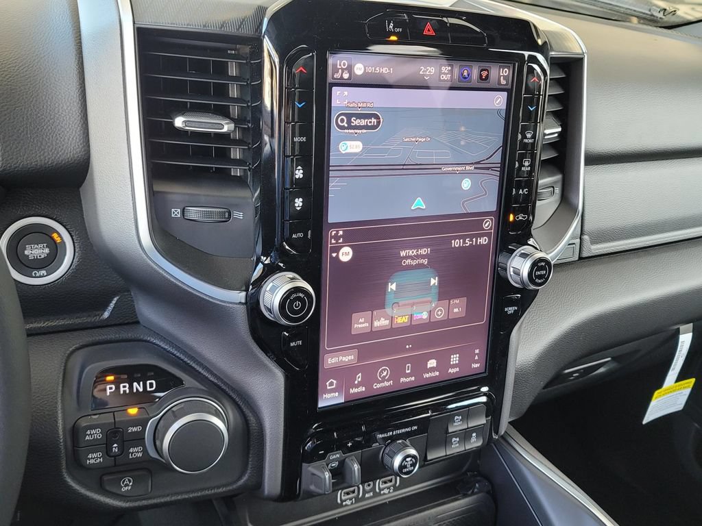 New 2025 RAM 1500 Big Horn AWD/4WD image 17