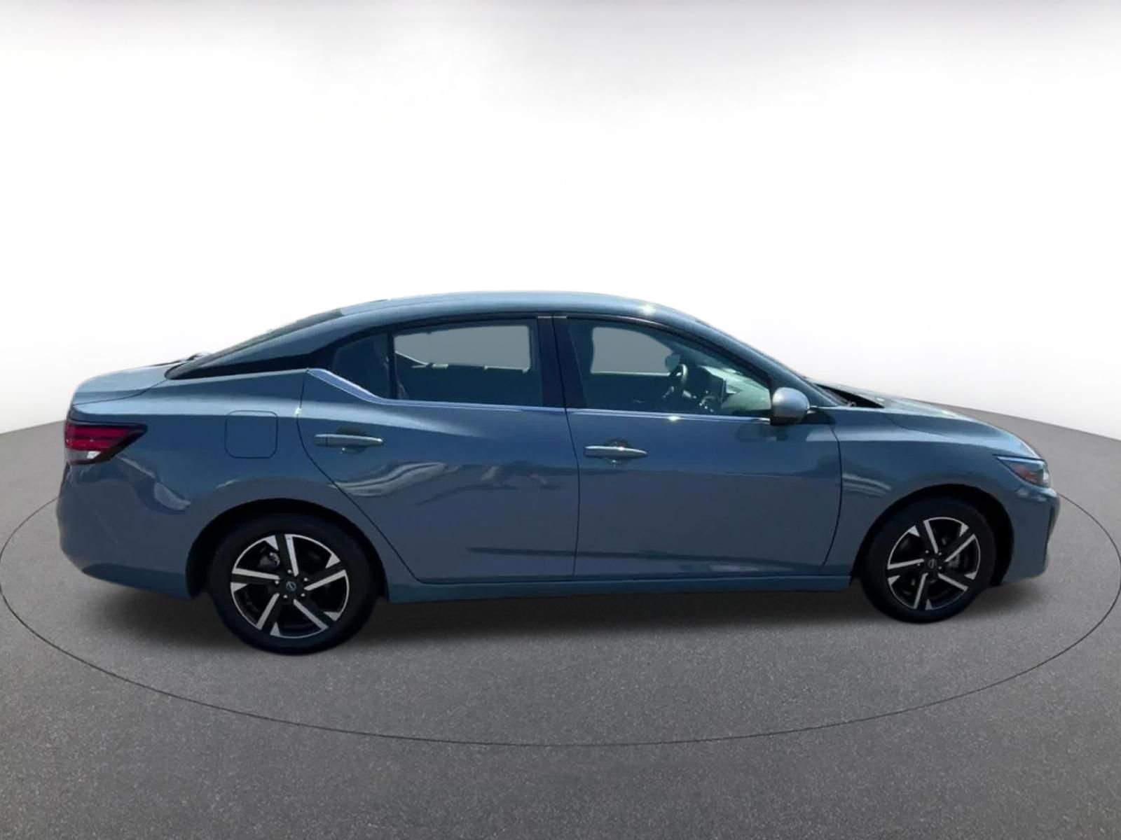 Used 2024 Nissan Sentra SV FWD image 16