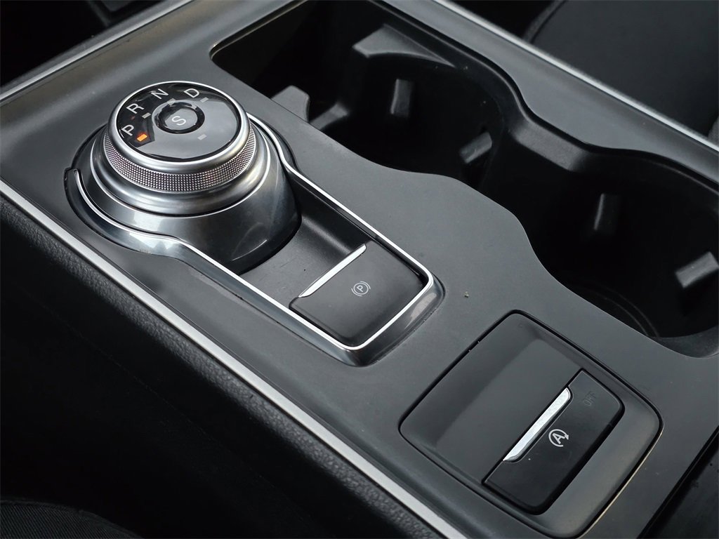 Used 2021 Ford Edge SE w/ Cargo Accessory Package image 15