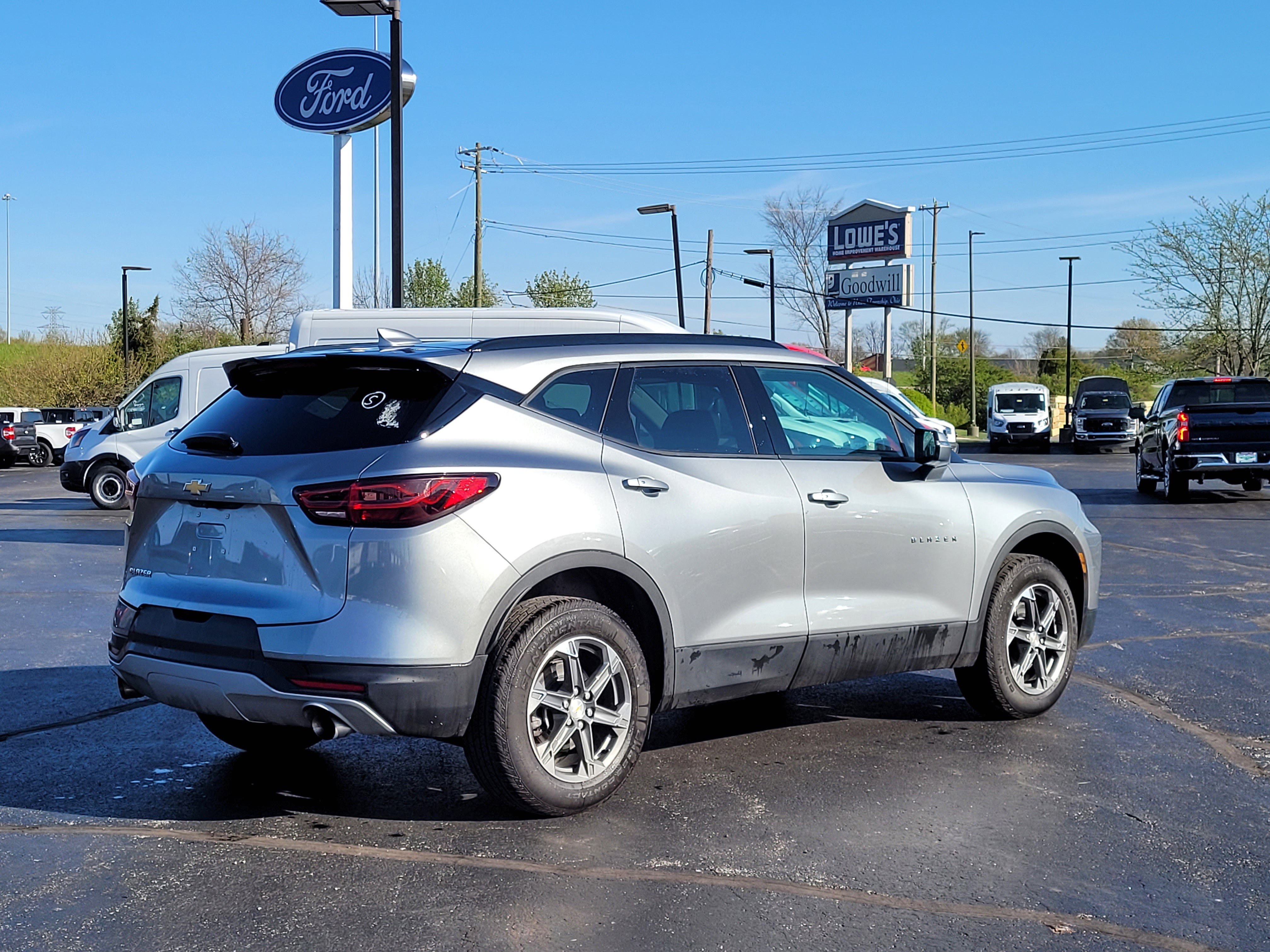 Used 2023 Chevrolet Blazer LT image 4