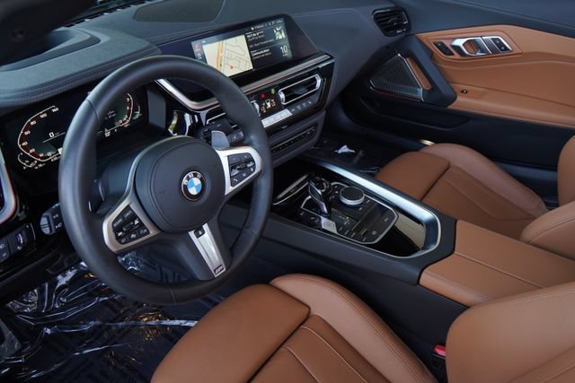 Used 2023 BMW Z4 M40i w/ Premium Package RWD image 3