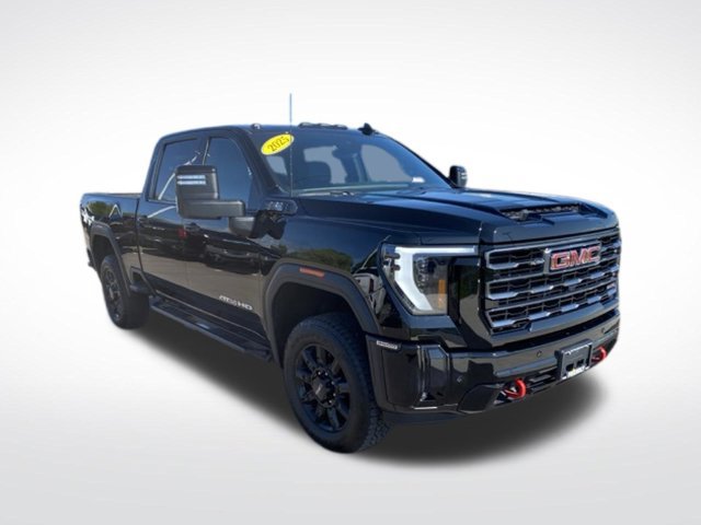 Used 2025 GMC Sierra 3500 AT4 w/ Technology Package AWD/4WD image 10