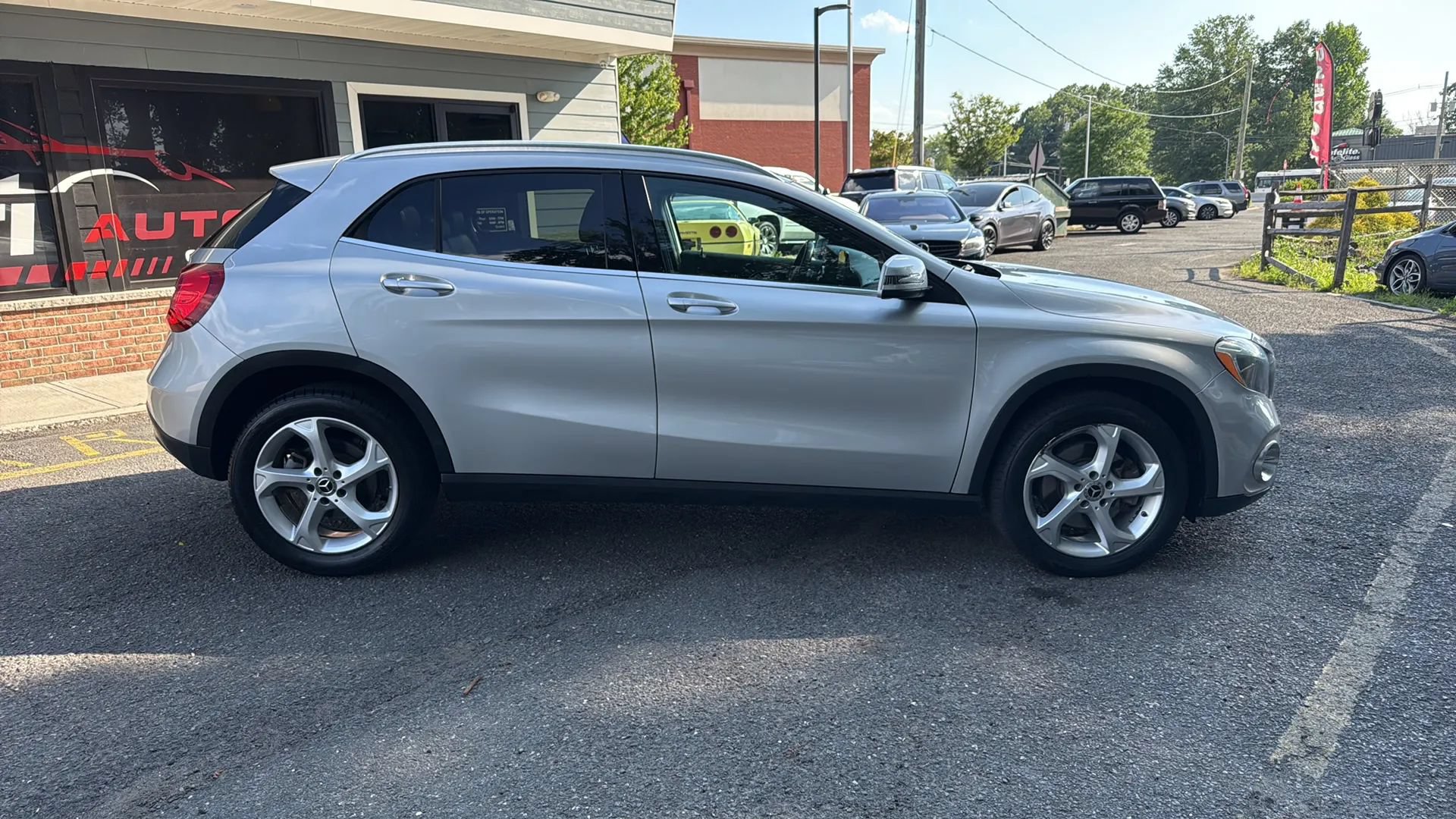 Used 2018 Mercedes-Benz GLA 250 4MATIC image 4