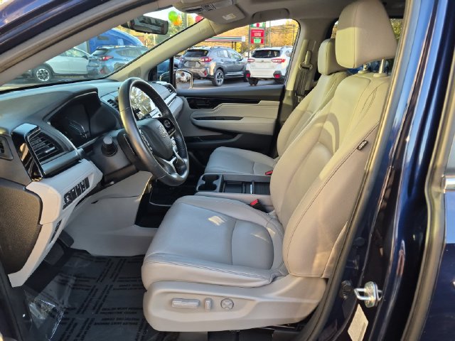 Used 2023 Honda Odyssey Touring image 17