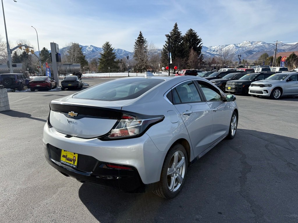 Used 2017 Chevrolet Volt LT w/ Comfort Package image 3