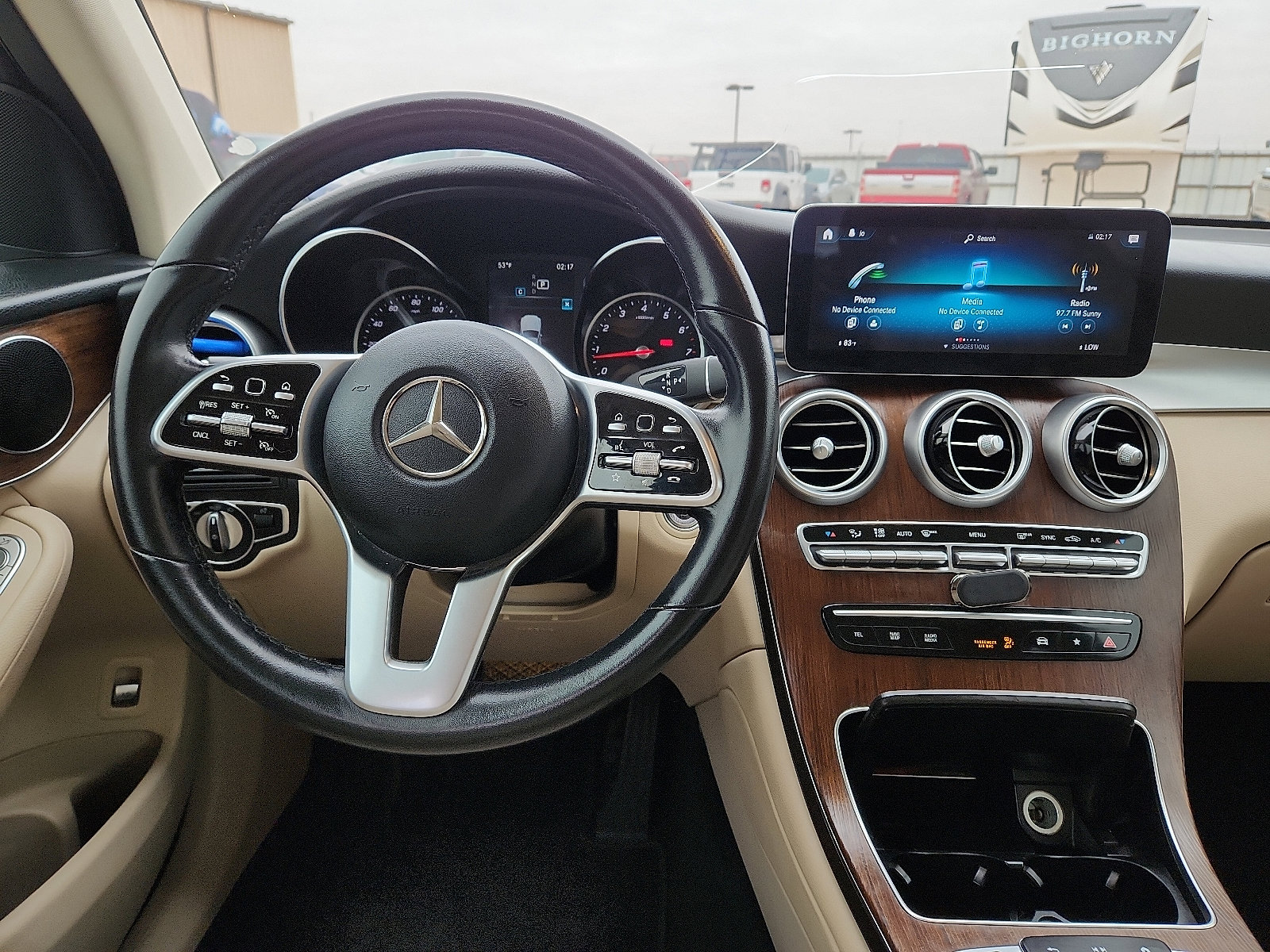 Used 2021 Mercedes-Benz GLC 300 4MATIC image 11