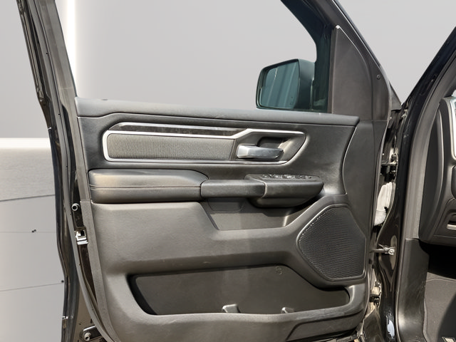 Used 2022 RAM 1500 Big Horn AWD/4WD image 11