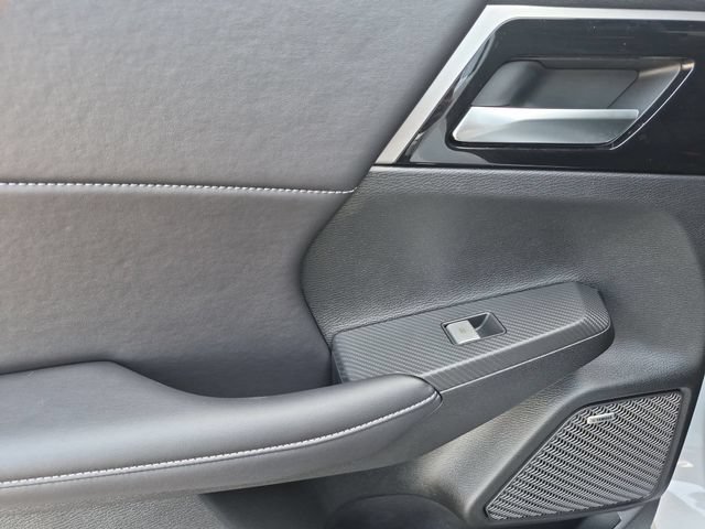 New 2026 Mitsubishi Outlander LE FWD image 29