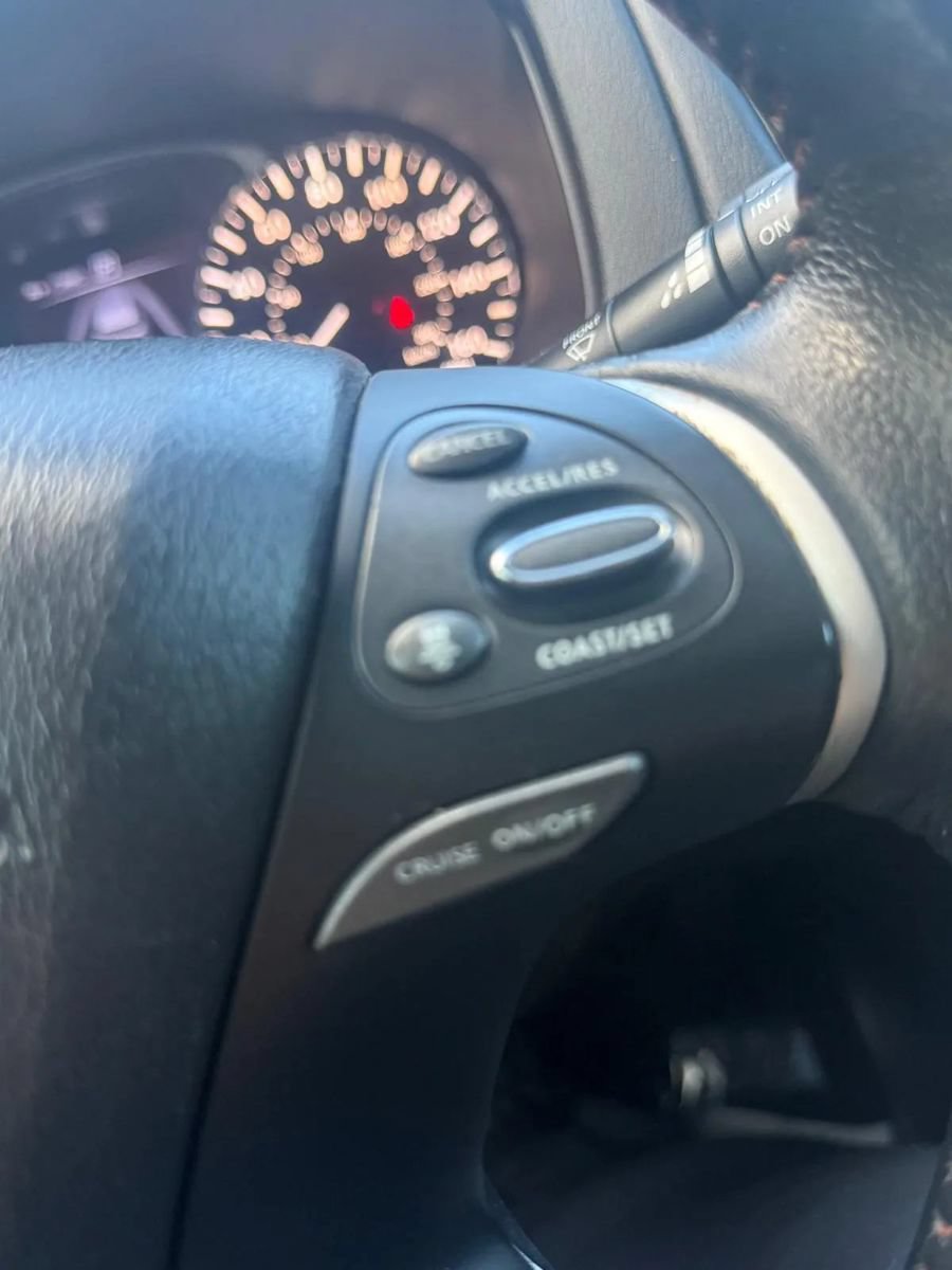 Used 2019 Nissan Pathfinder SL AWD/4WD image 13