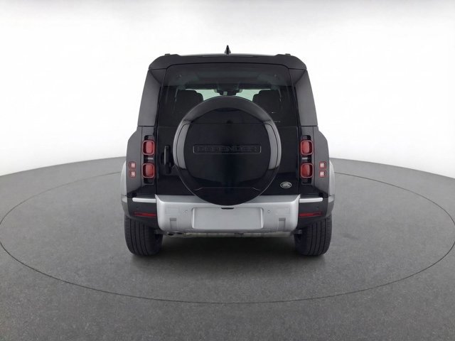 Used 2023 Land Rover Defender 90 S image 6