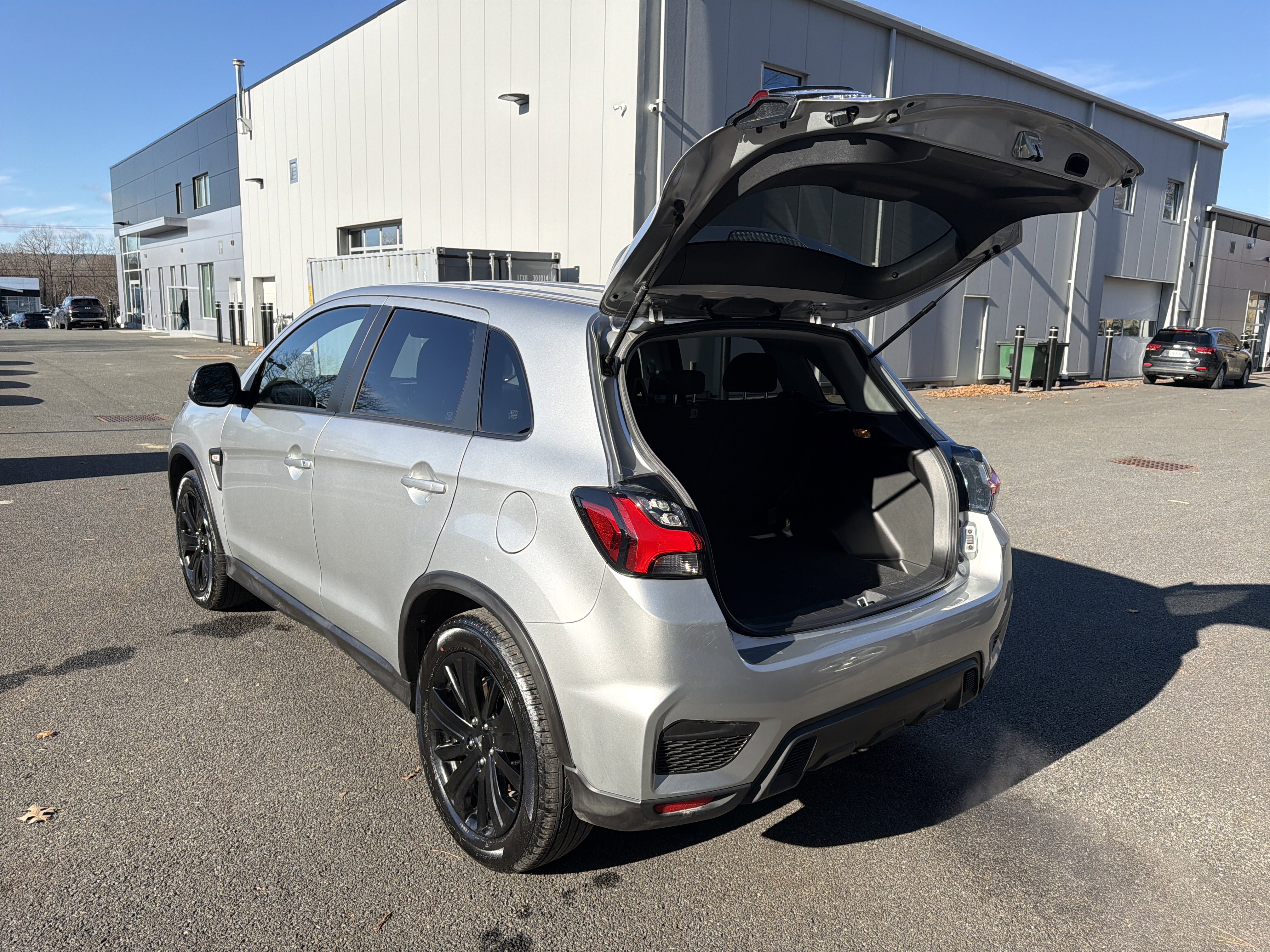 Used 2025 Mitsubishi Outlander Sport LE image 30