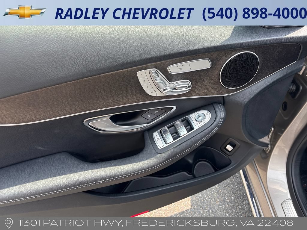 Used 2019 Mercedes-Benz C 300 4MATIC Sedan image 5