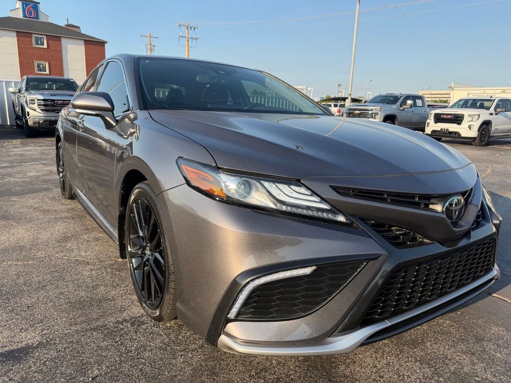 Used 2024 Toyota Camry XSE FWD image 5