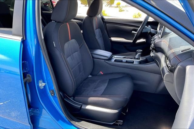 Certified 2025 Nissan Sentra SR FWD image 6