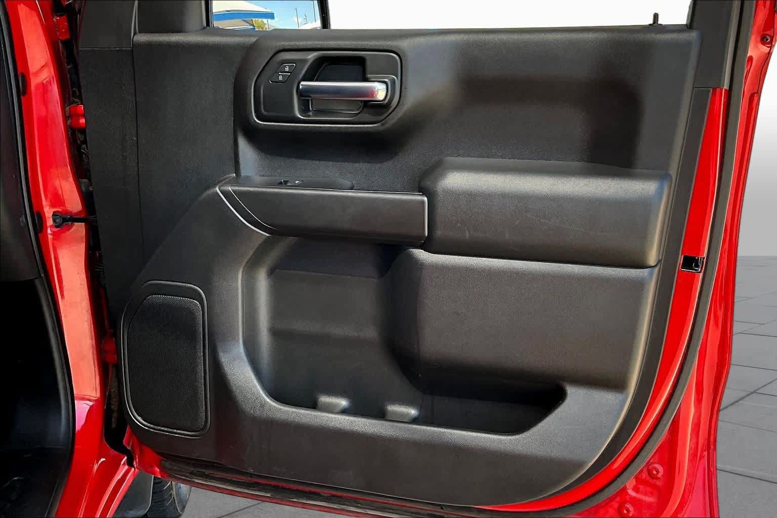 Used 2020 Chevrolet Silverado 1500 Custom w/ Custom Value Package RWD image 23
