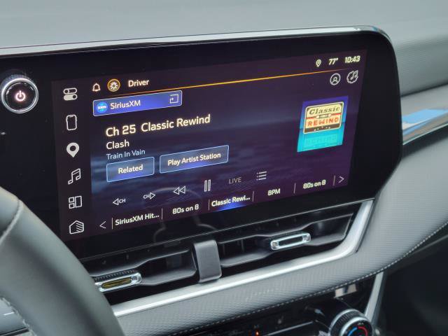 Used 2025 Chevrolet Equinox LT AWD/4WD image 21