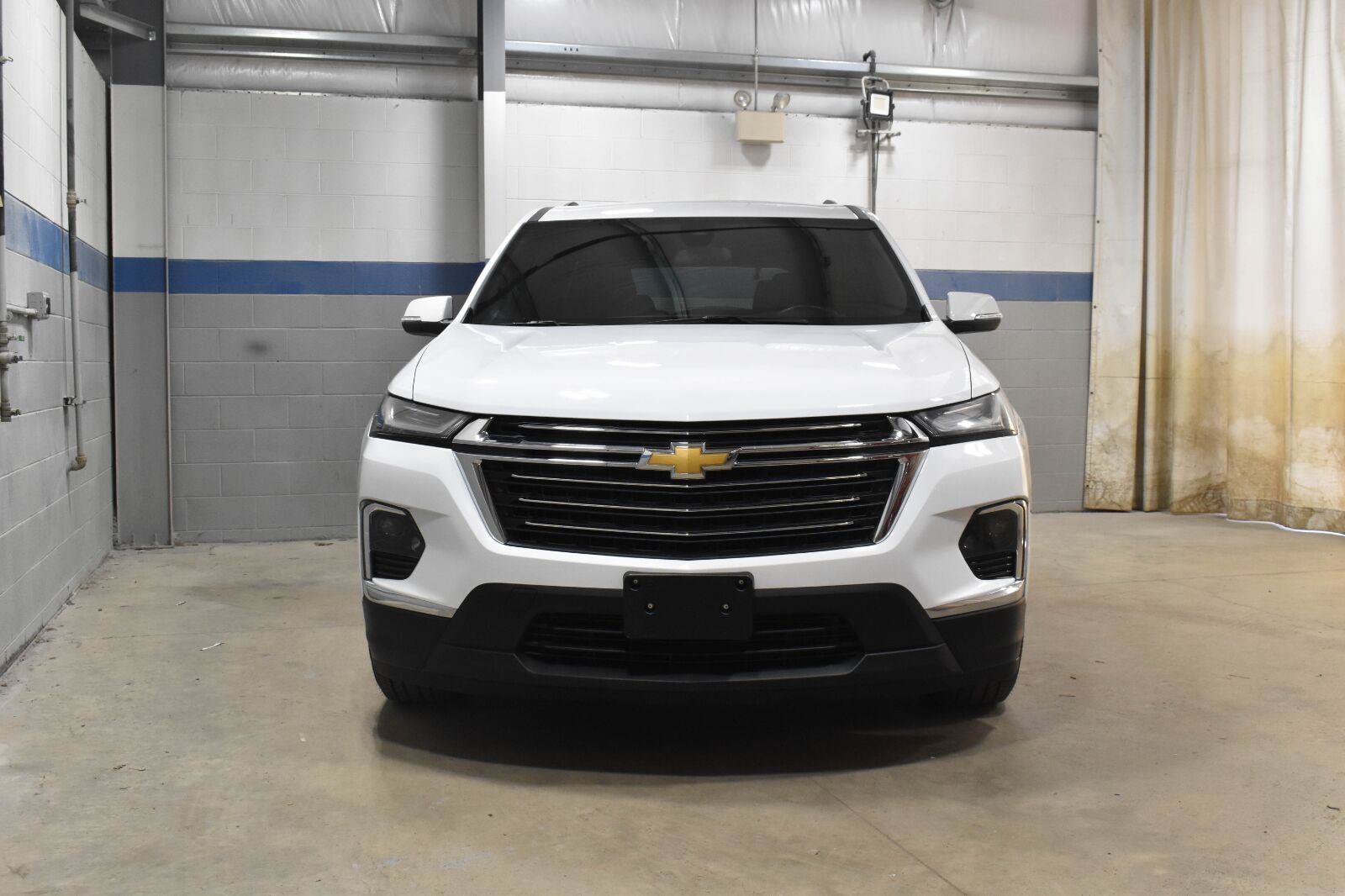 Used 2023 Chevrolet Traverse LT w/ LPO, Floor Liner Package AWD/4WD image 32