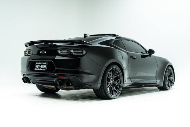 Used 2019 Chevrolet Camaro ZL1 RWD image 12