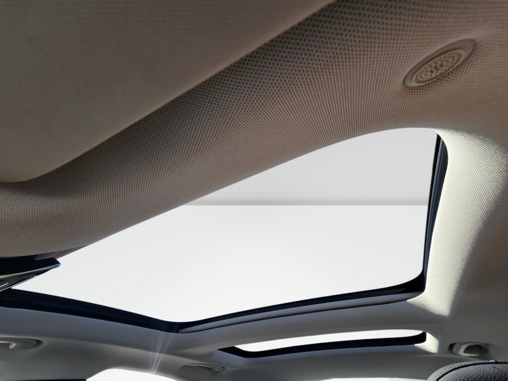 New 2026 Mercedes-Benz E 350 4MATIC Sedan image 43