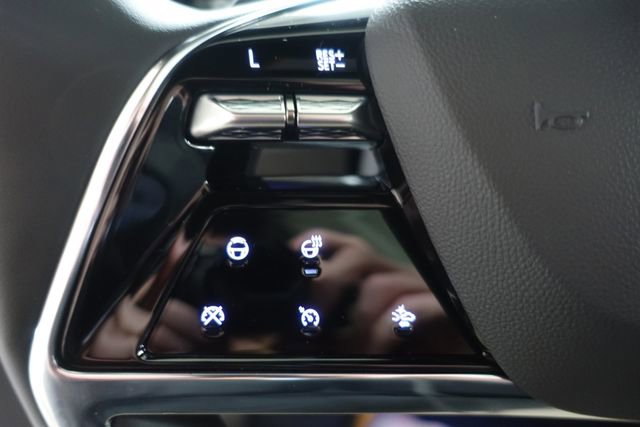 New 2026 Cadillac Escalade ESV Luxury image 12