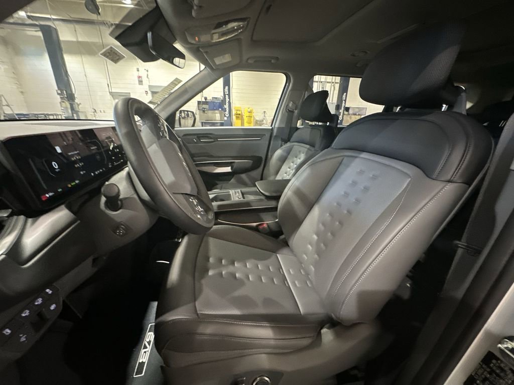 New 2026 Kia EV9 Wind image 13