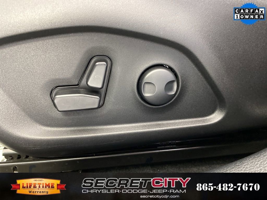Used 2024 Jeep Compass Latitude AWD/4WD image 13