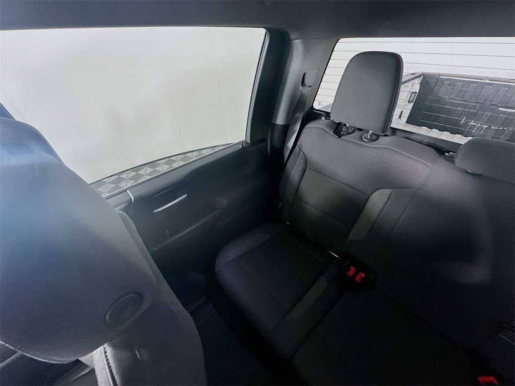 Used 2024 Chevrolet Silverado 2500 Custom w/ Custom Value Package image 12