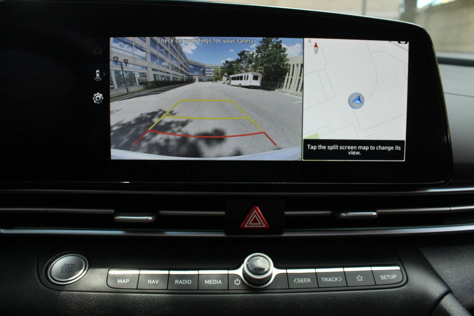 Used 2025 Hyundai Elantra SEL FWD image 35