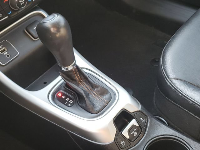 Used 2021 Jeep Compass Latitude FWD image 17