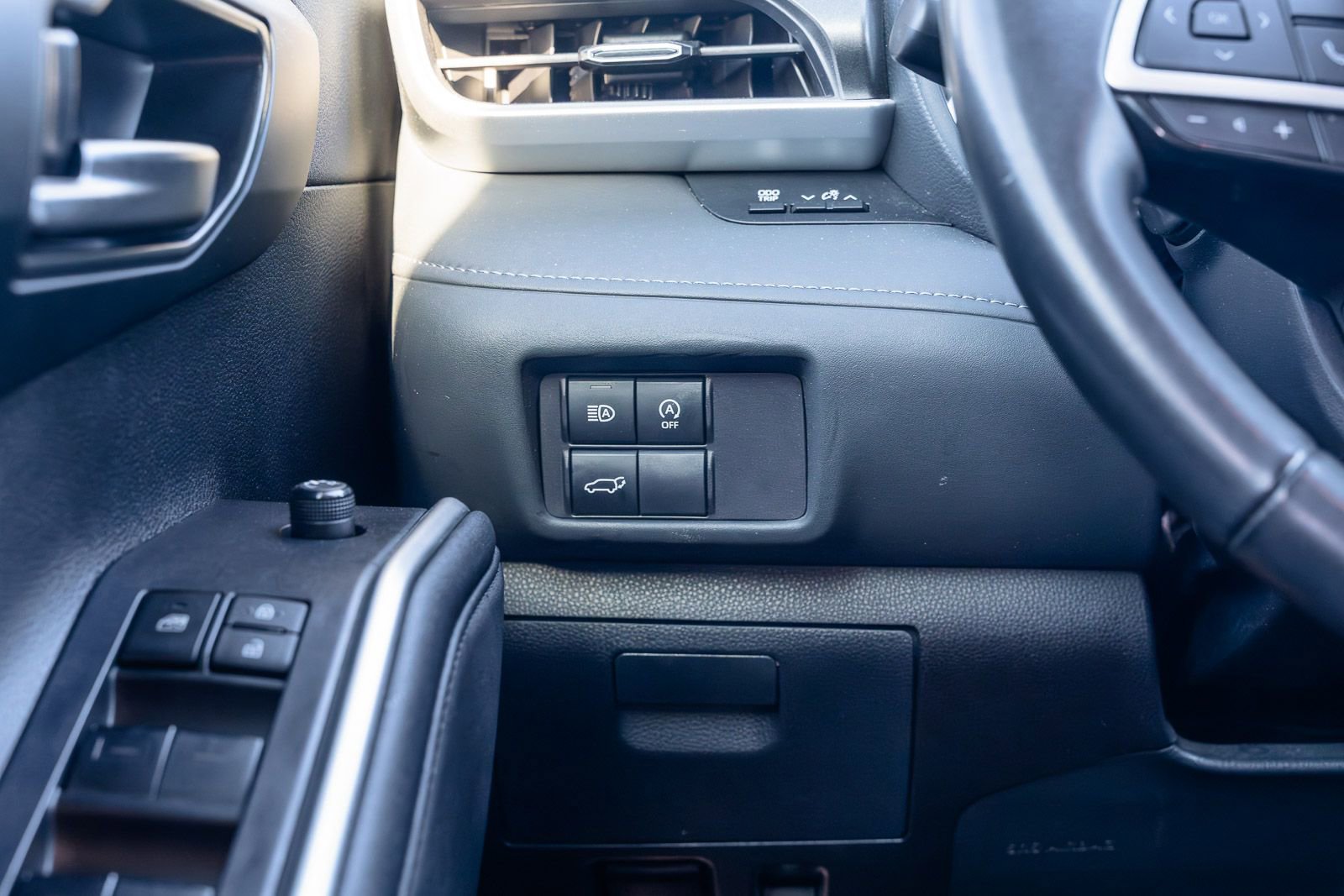 Used 2024 Toyota Highlander LE image 26