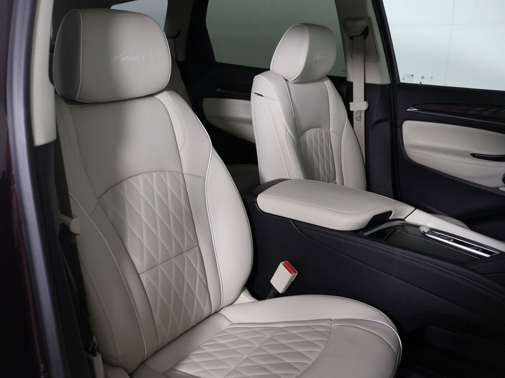 Used 2022 Buick Enclave Avenir w/ Avenir Technology Package image 35