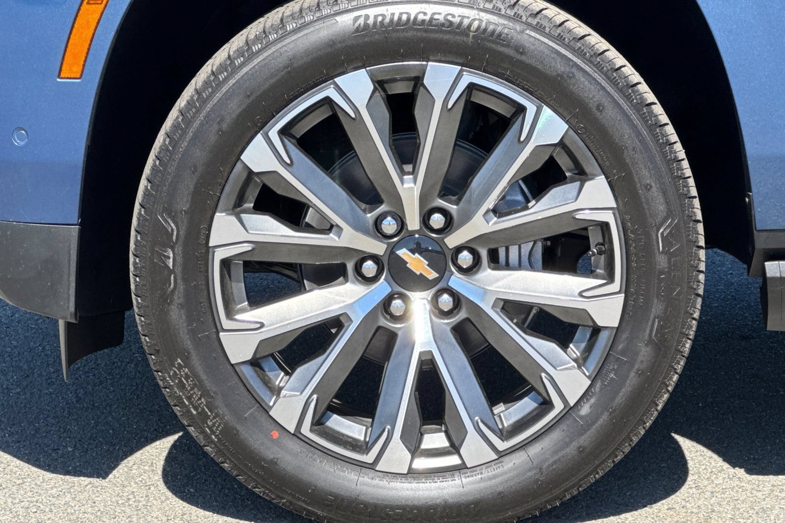 New 2026 Chevrolet Tahoe High Country AWD/4WD image 35