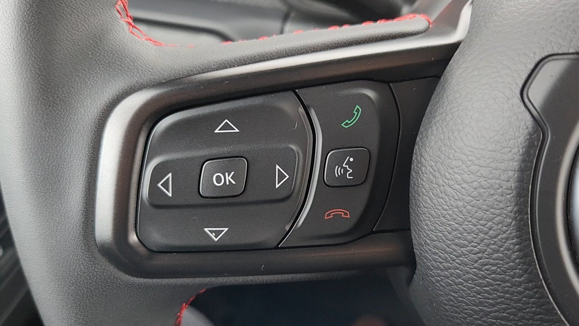 Used 2024 Jeep Wrangler Rubicon AWD/4WD image 12