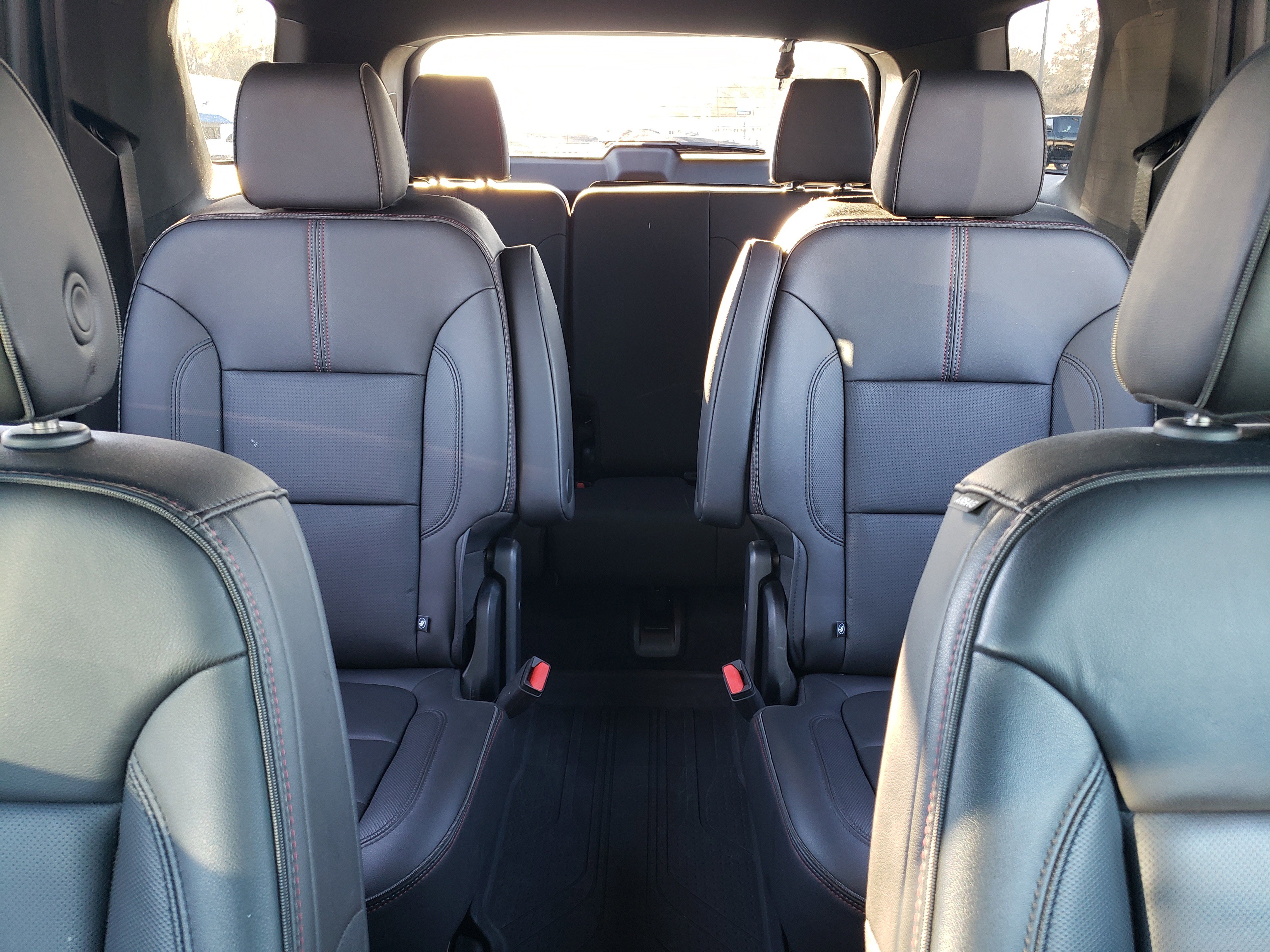 Used 2023 Chevrolet Traverse RS w/ LPO, Floor Liner Package image 28
